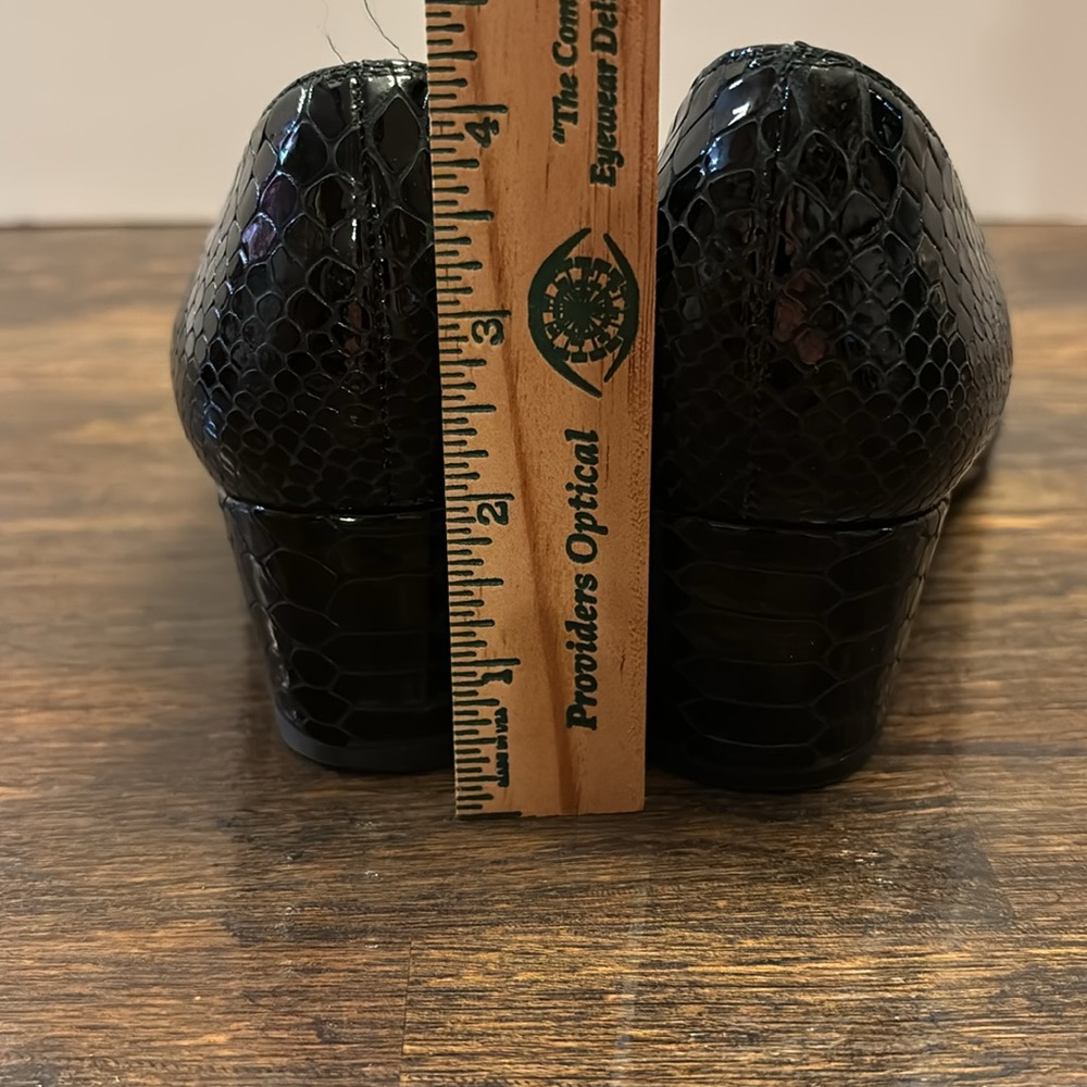 Stuart Weitzman Snakeskin Pattern Heels Size: 9.5n - image 3